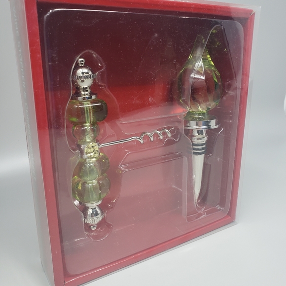 Belk Wine Stopper & Corkscrew Set - Picture 7 of 9